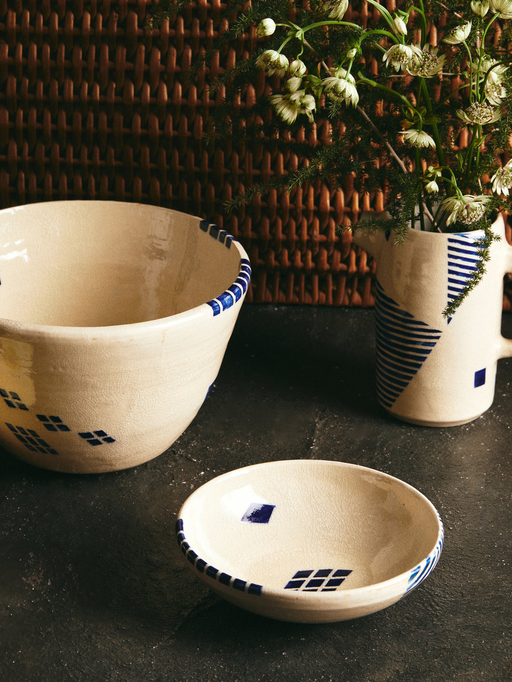 CURIOS BOWLS