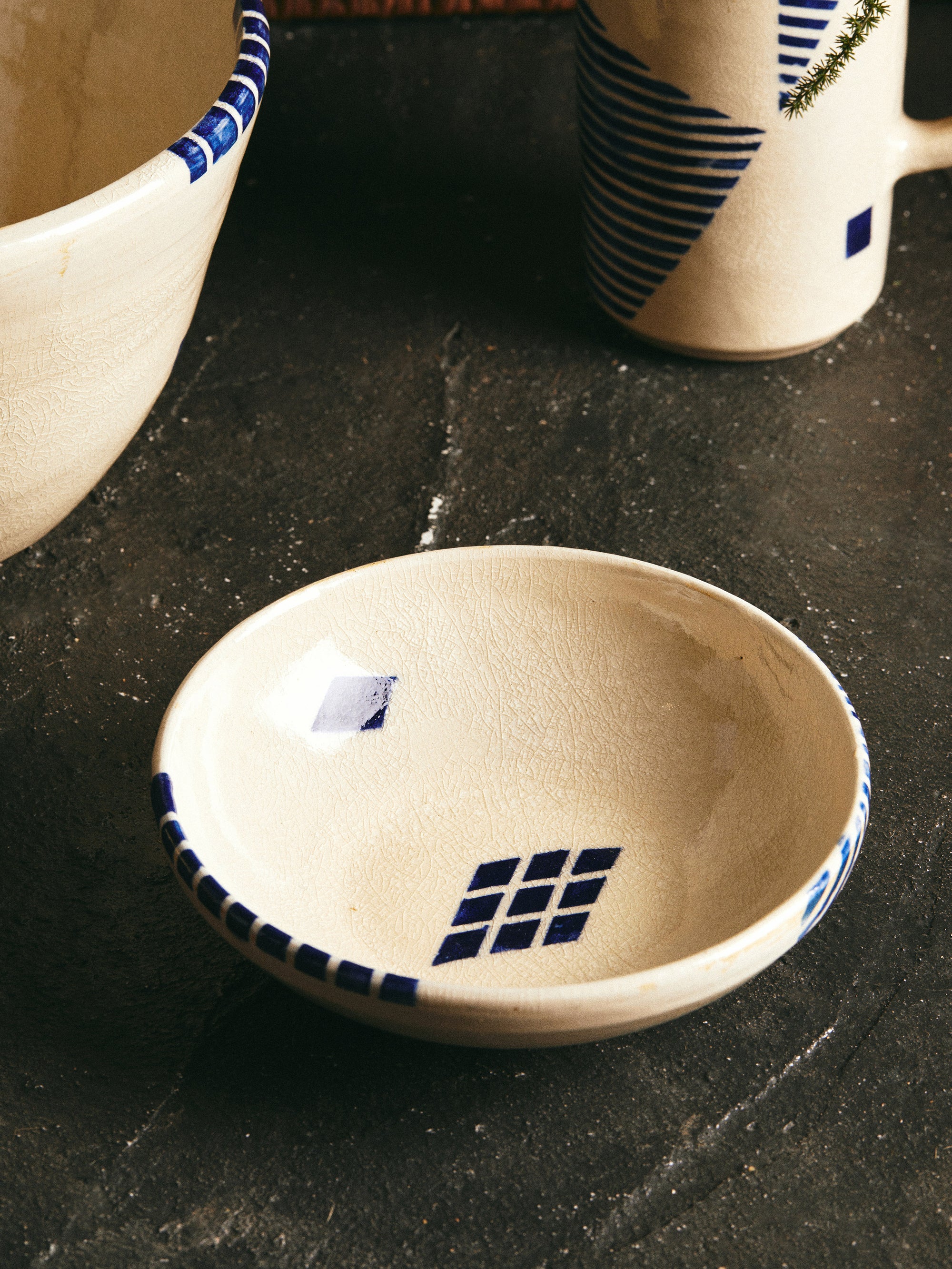 CURIOS BOWLS