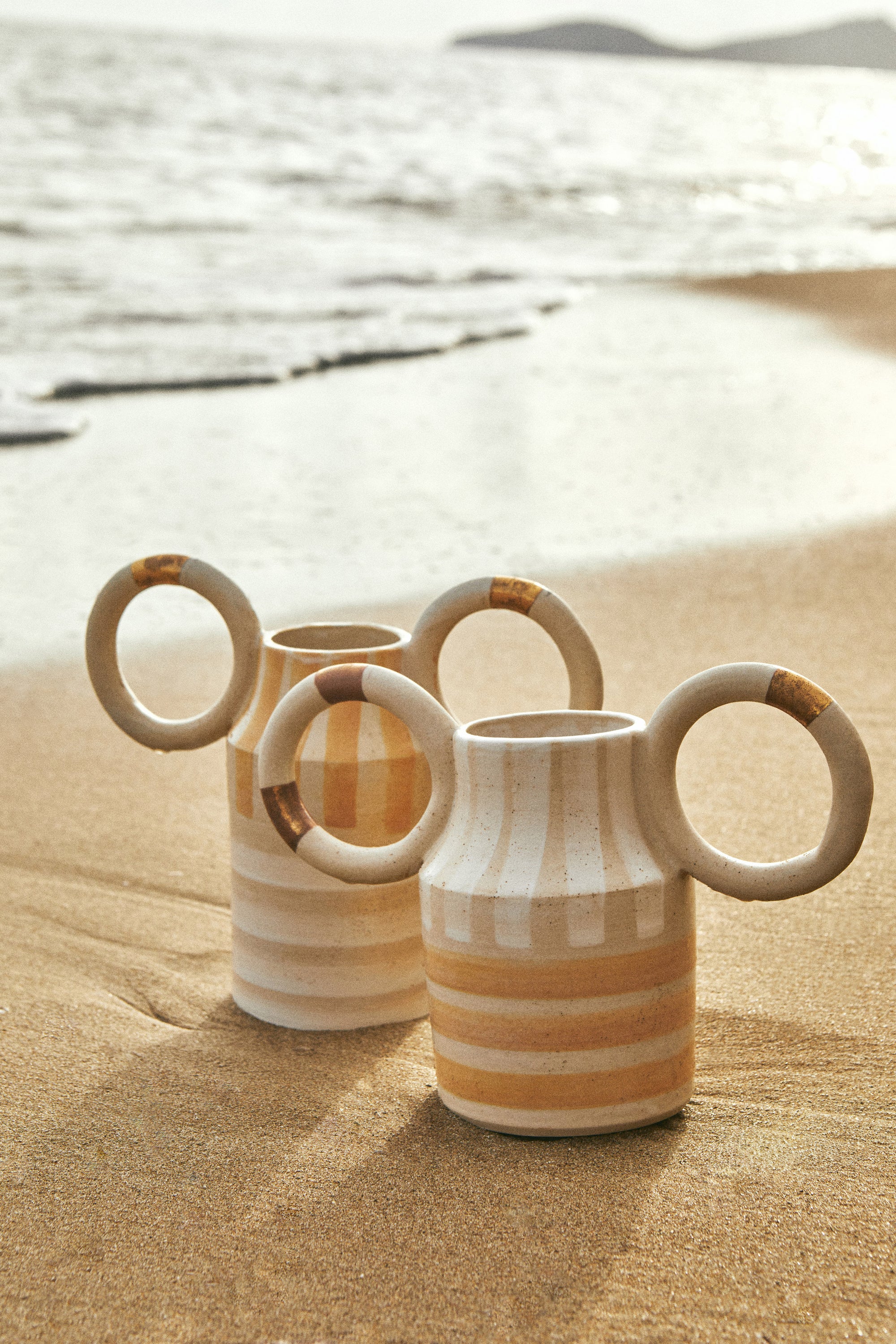 TWEAKED AMPHORAE